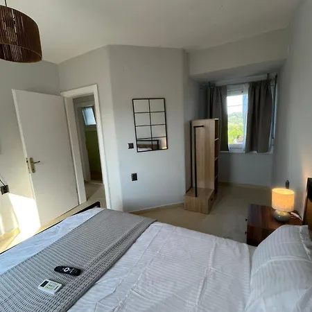 Odyssey Seaview Maisonett Case de vacanță *